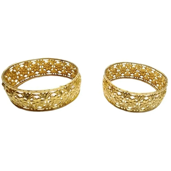 NWOT Set of 2 Gold Colored Bangles - Picture 1 of 2